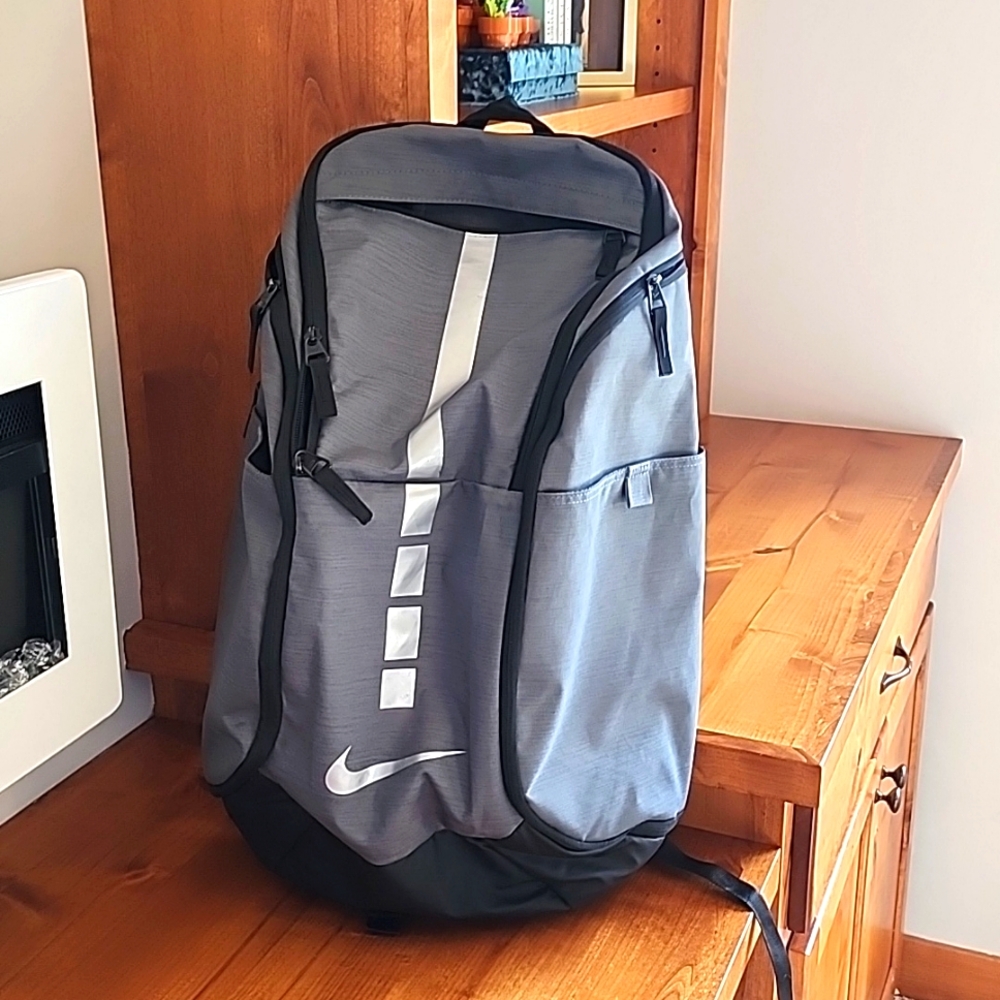 Nike basketball nag